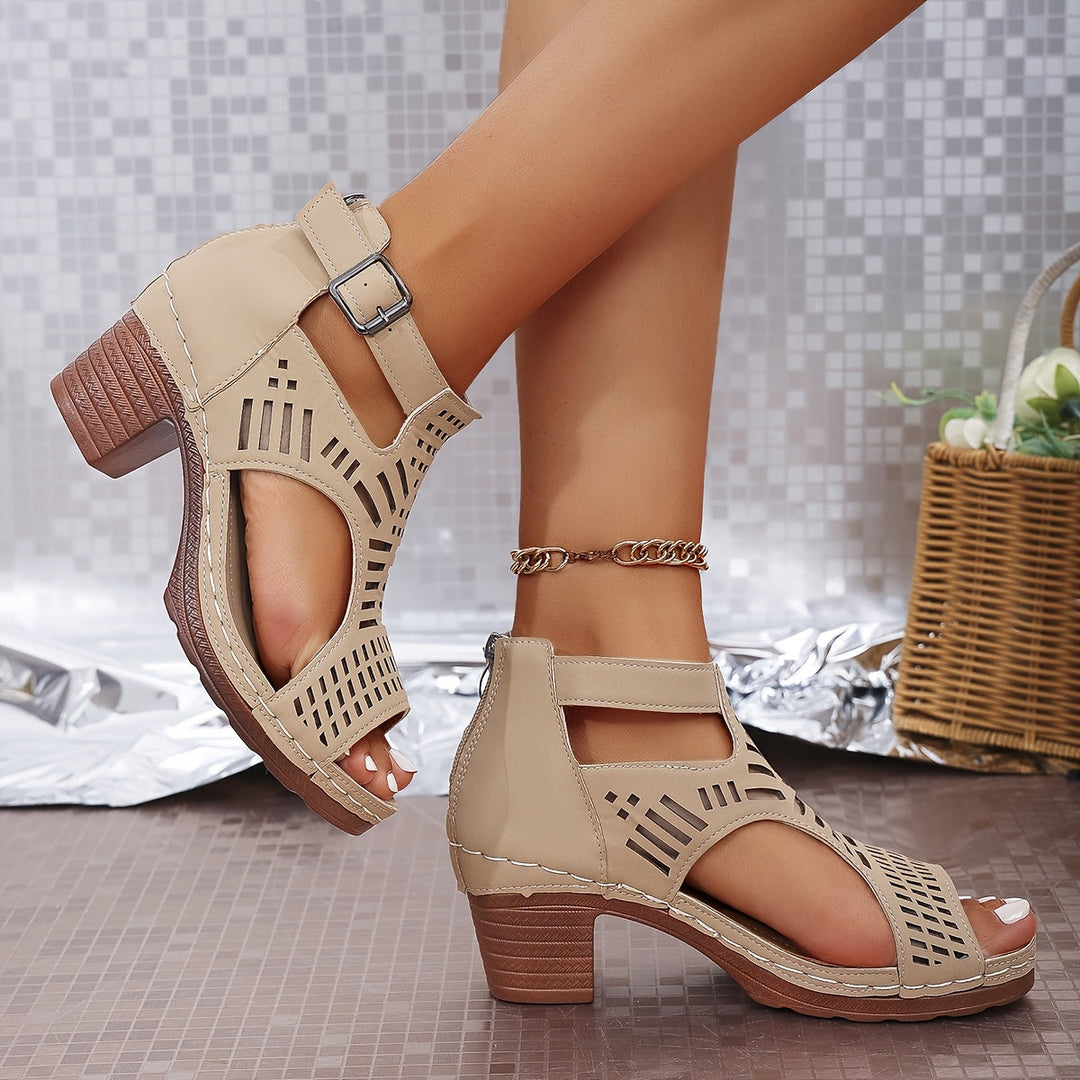 Sandalias elegantes de tacón bloque
