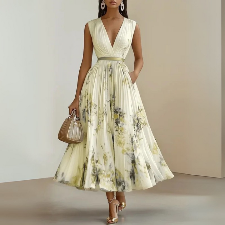 Vestido maxi veraniego sin mangas y fluido