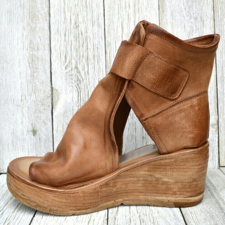 Sandalias de cuña con hebilla bohemias