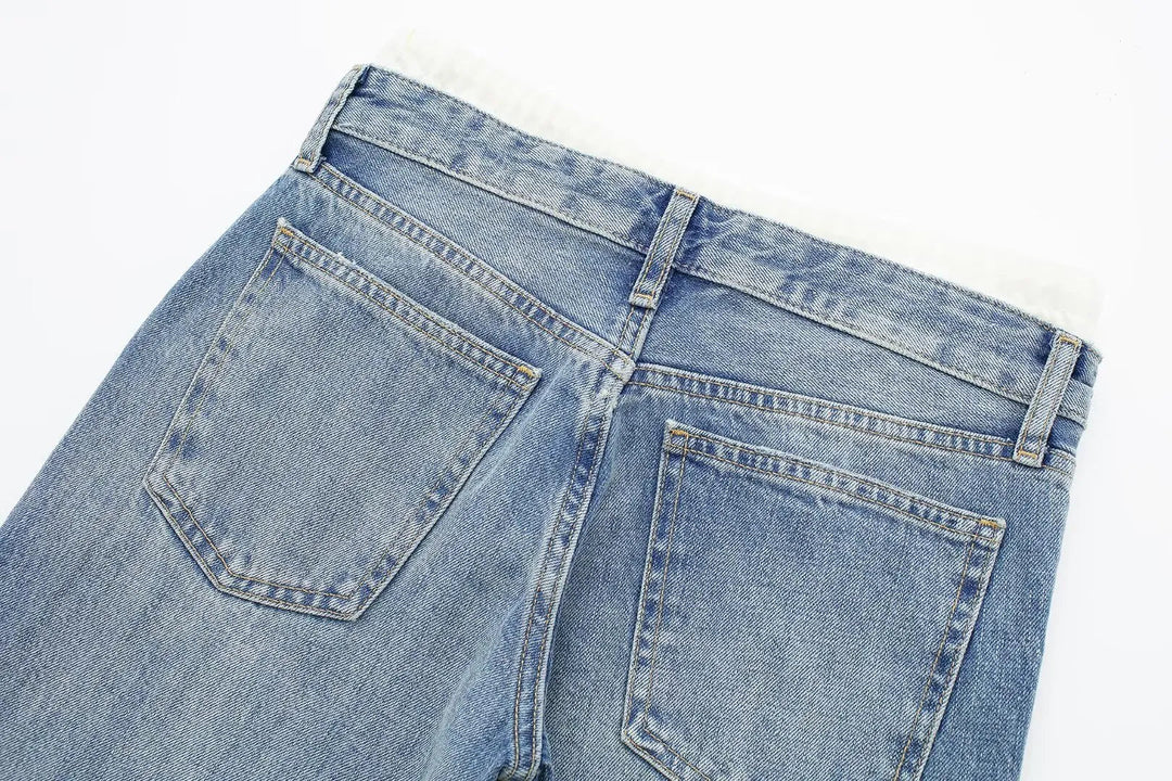 Jeans clásicos y elegantes de mujer de tiro medio con pierna recta y cordones