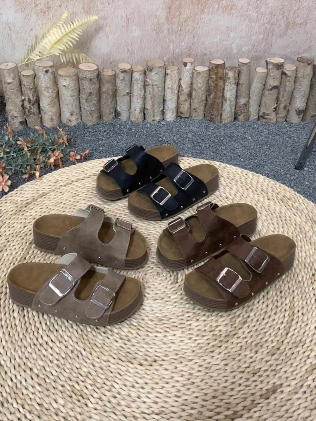 Sandali Minimalisti Piatti