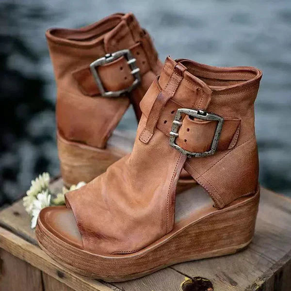 Sandalias de cuña con hebilla bohemias