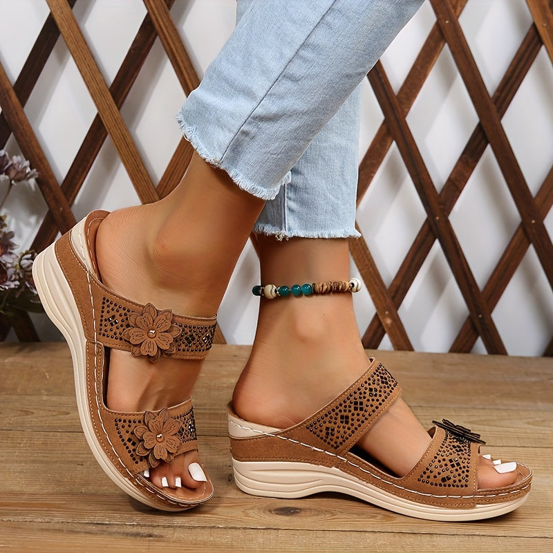 Sandali Comfort con Zeppa e Fascia Scivolata