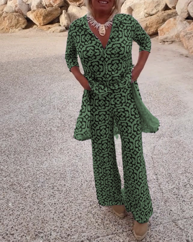 Conjunto de camisa larga estampada y pantalones rectos
