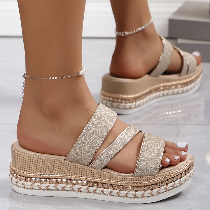 Relaxed Flat Comfort Sandals