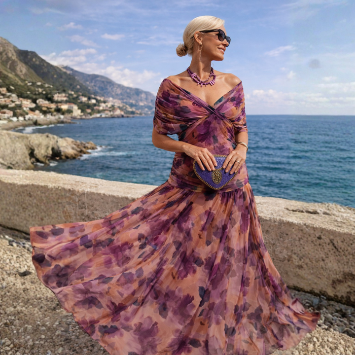 Vestido largo elegante con hombros descubiertos
