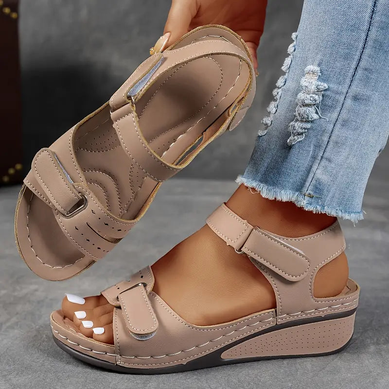 Sandalias ortopédicas con cuña y soporte