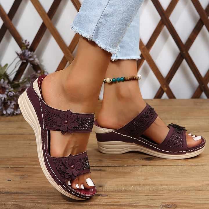 Sandali Comfort con Zeppa e Fascia Scivolata