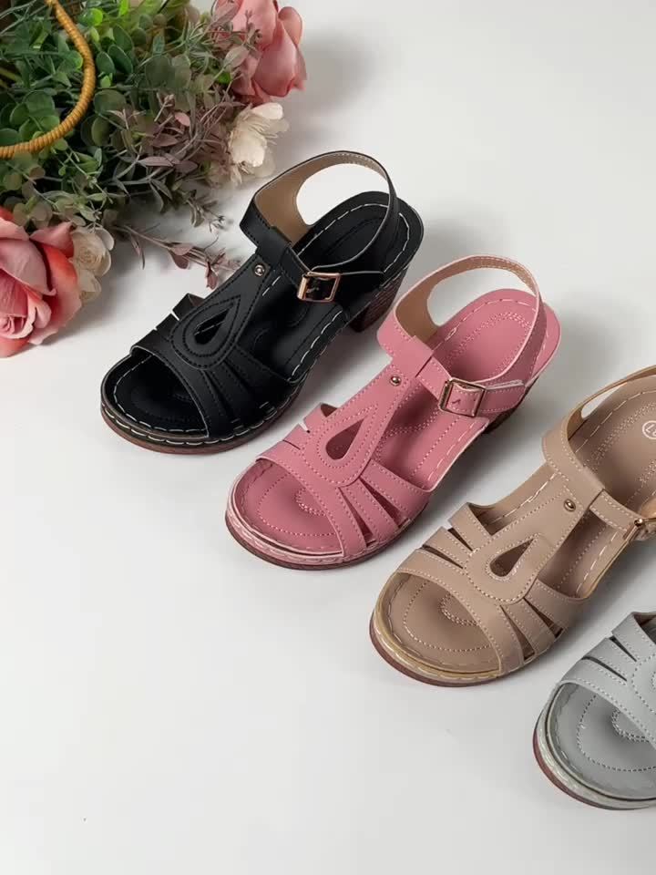 Sandalias cómodas con tacón cuadrado