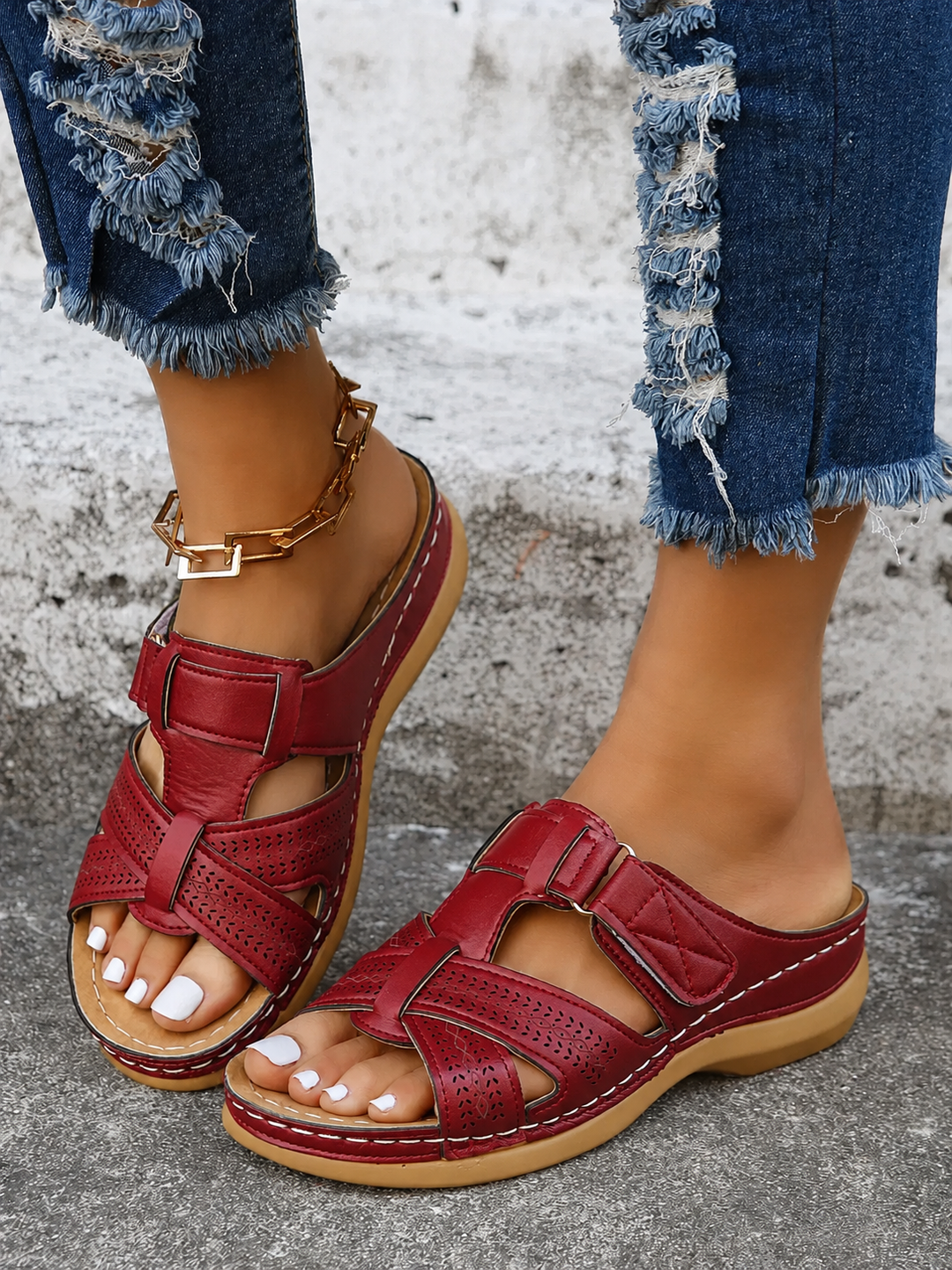 Sandalias ortopédicas con cuña acolchada