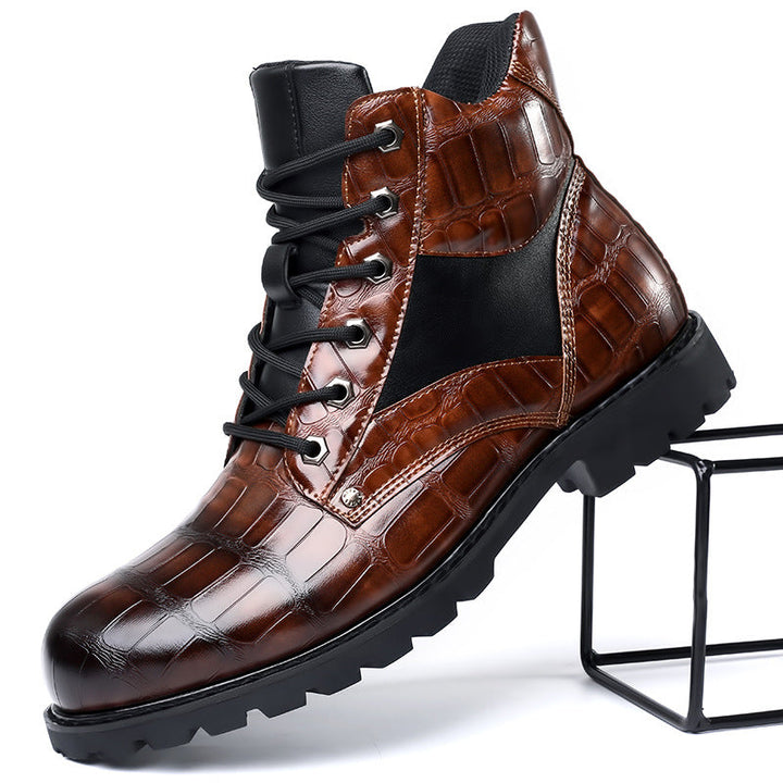 Botas de hombre modernas para aventura y combate al aire libre con relieve en el tobillo