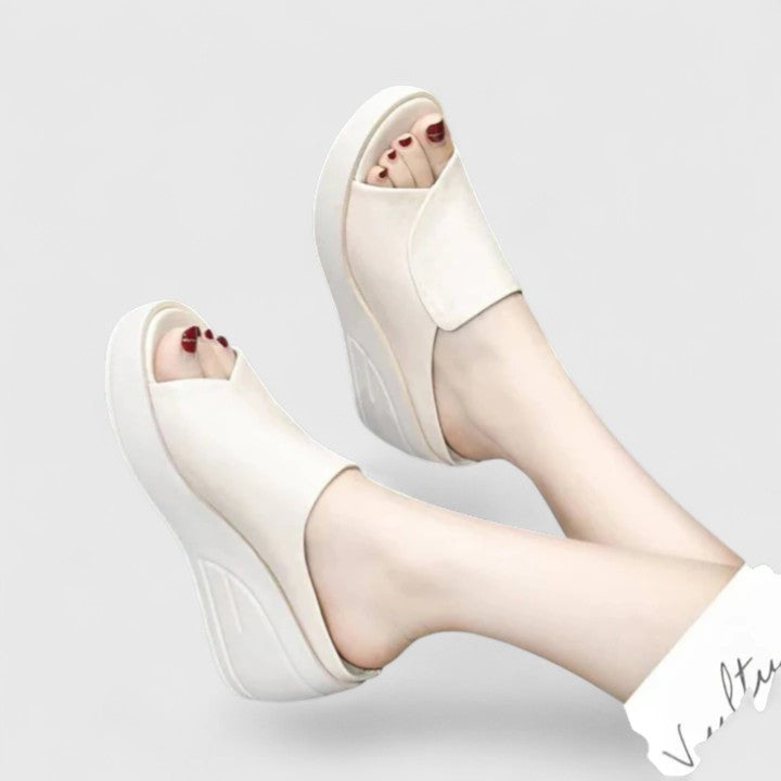 Sandalias ortopédicas con cuña cómoda