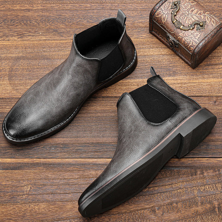 Men’s Sleek Versatile Chelsea Boots for Outdoor Use