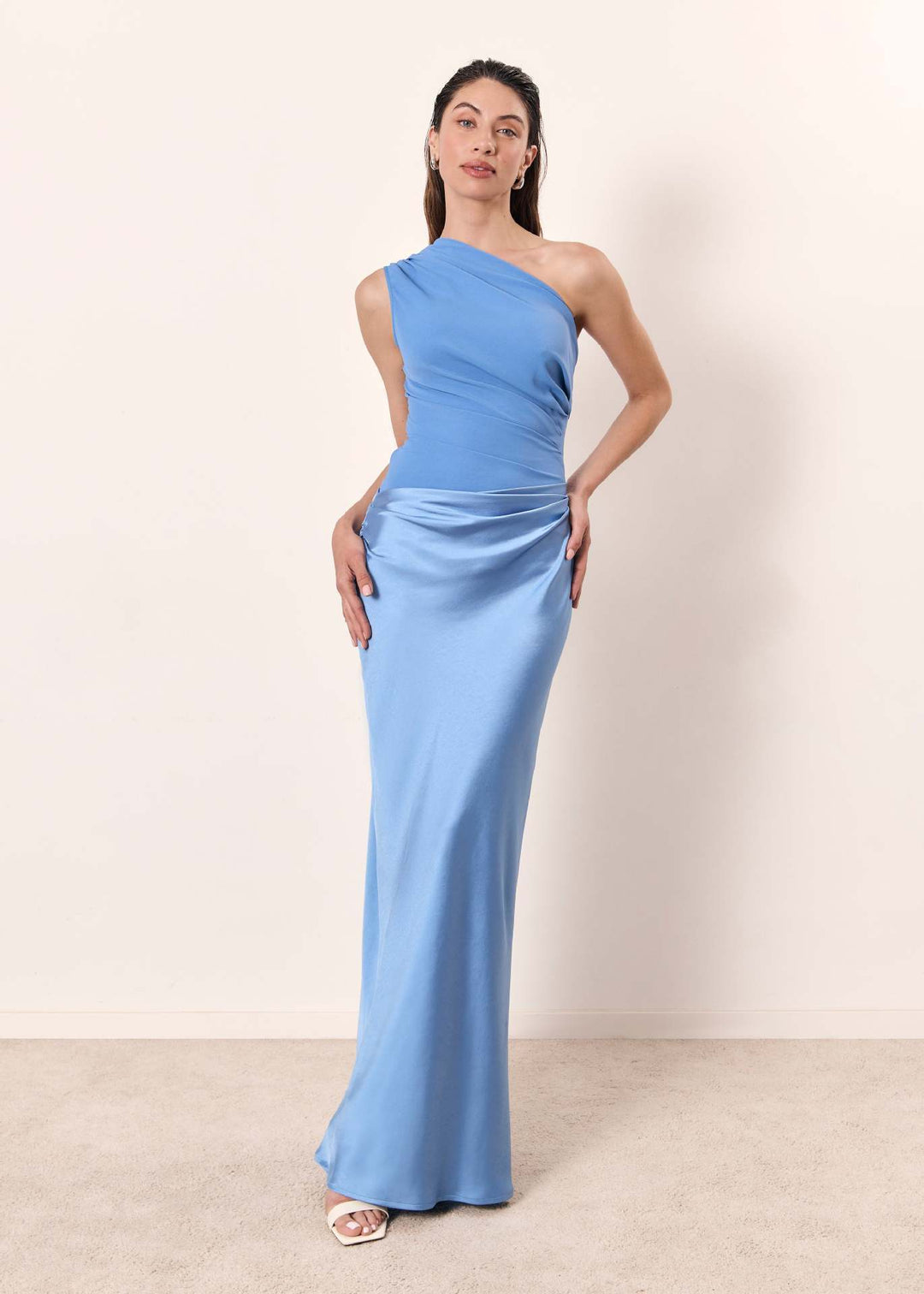 Abito da sera da festa nuziale alla moda monospalla chic da donna