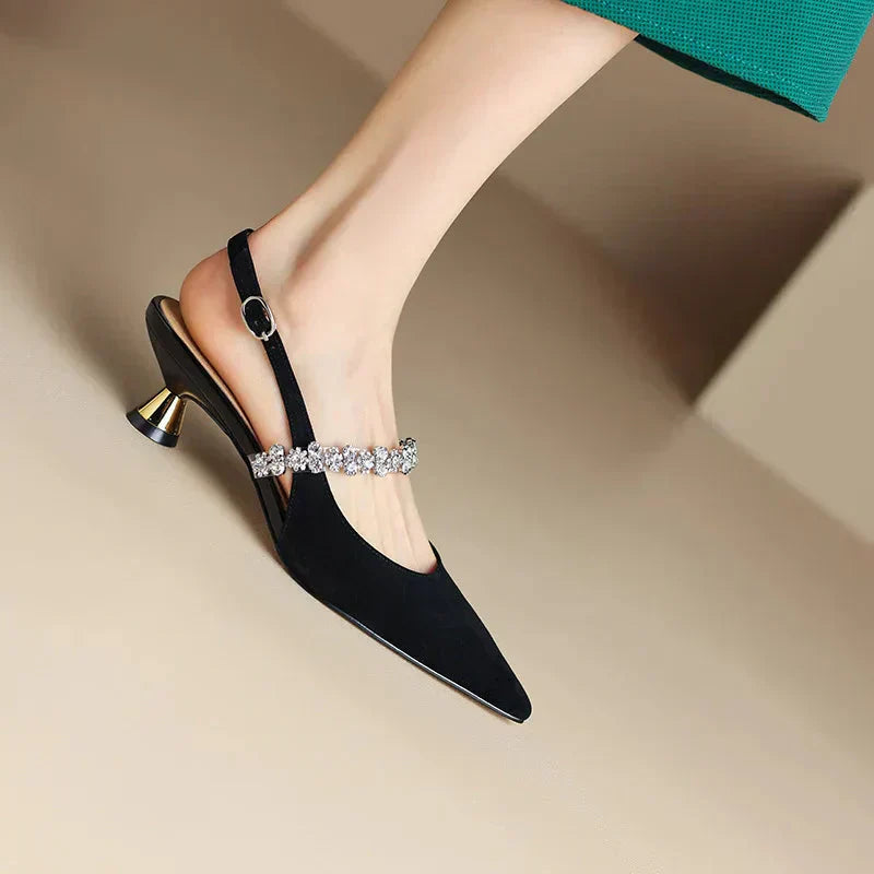 Szpilki na pasku z kryształami Slingback