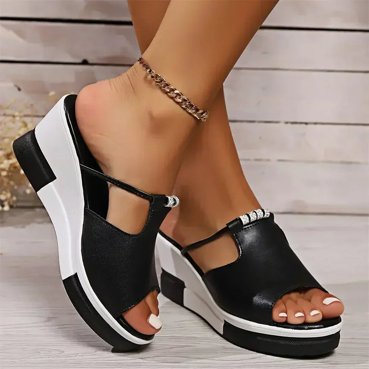 Sandalias ortopédicas con cuña acolchada