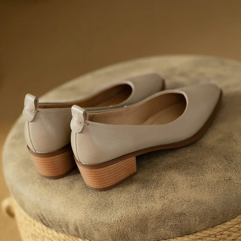 Zapatos de tacón de oficina con punta puntiaguda