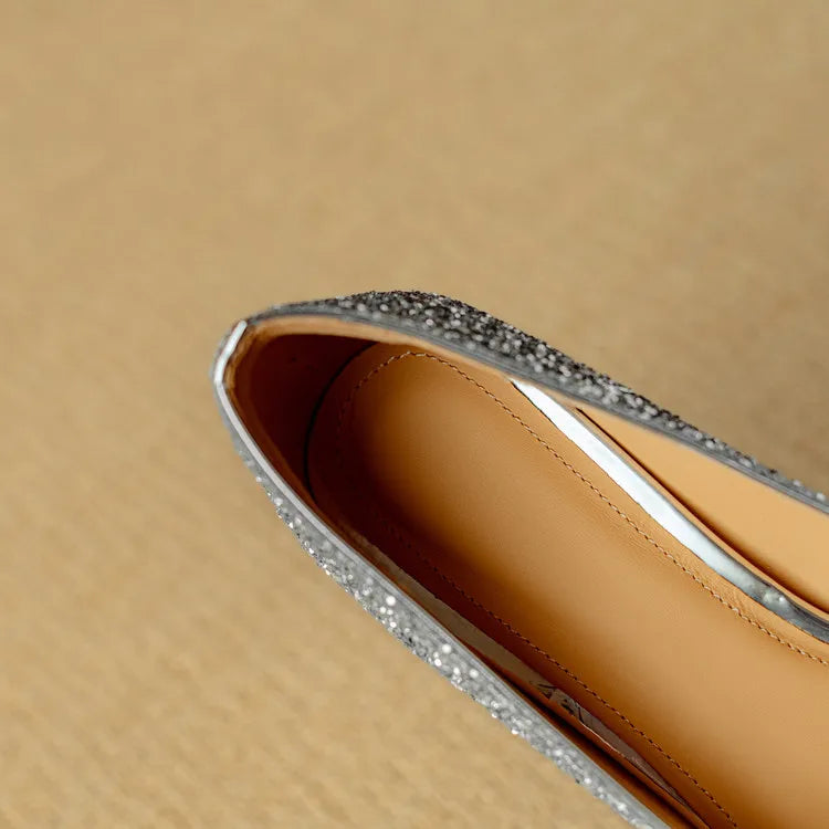 Tacones con hebilla de cristal brillante