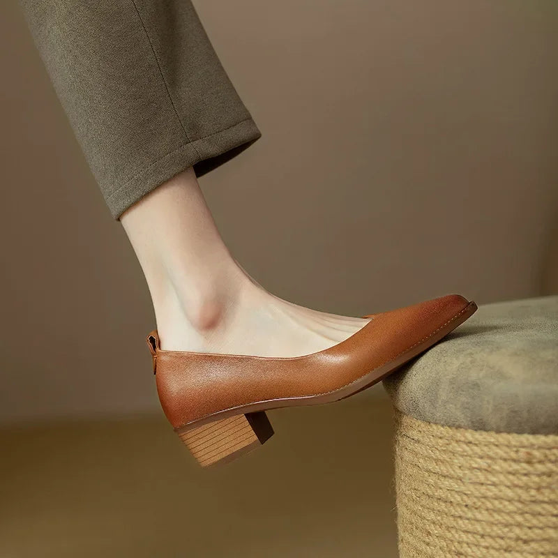 Zapatos de tacón de oficina con punta puntiaguda