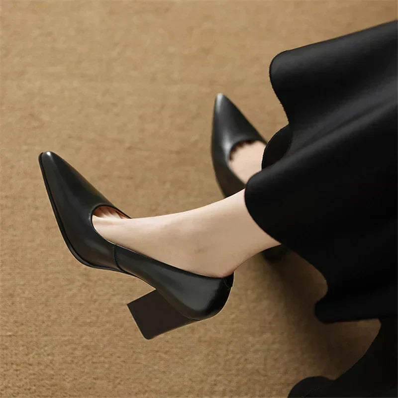 Tacones de trabajo sin cordones con punta puntiaguda