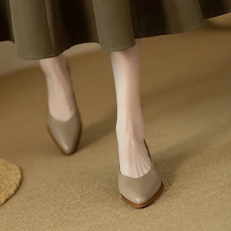Zapatos de tacón de oficina con punta puntiaguda