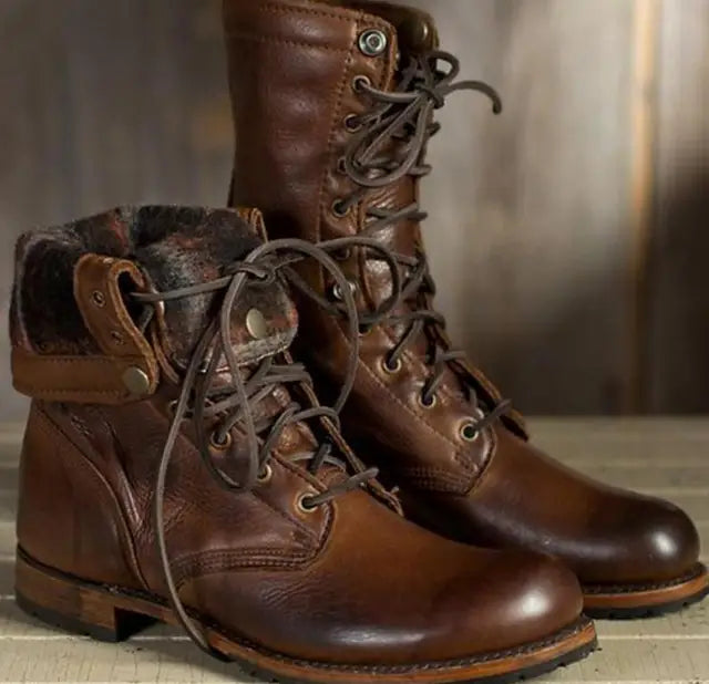 Sznurowane buty outdoorowe