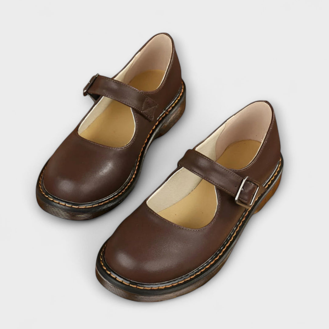 Sandalias cómodas con correa vintage