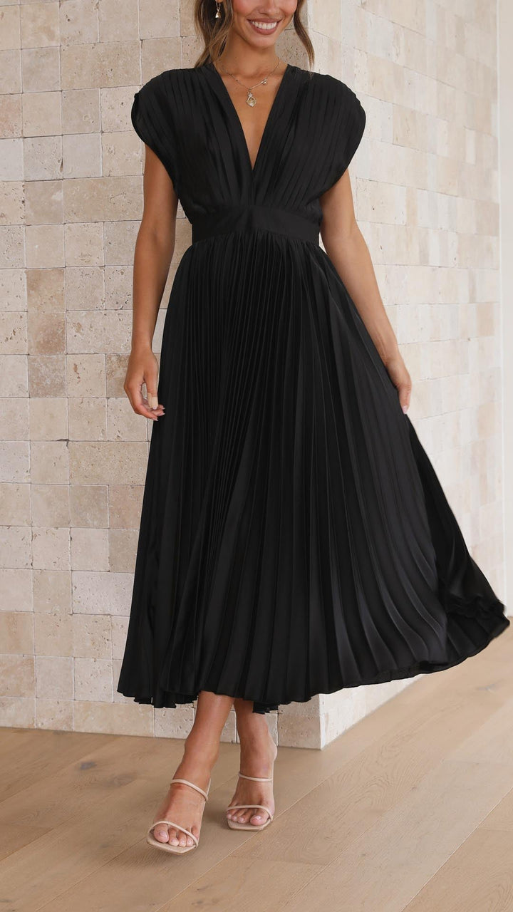 Elegancka plisowana sukienka maxi