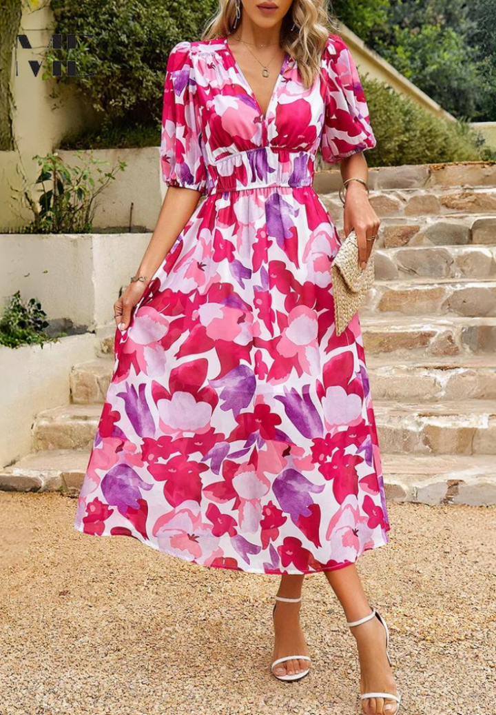 Elegancka sukienka w kwiaty
