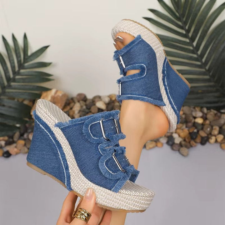 Sandalias de cuña con hebilla ajustable