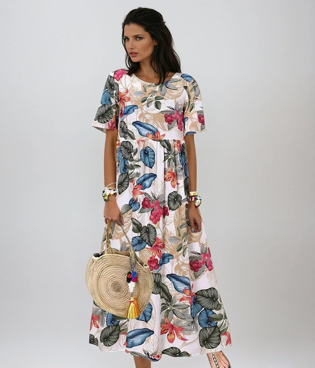 Vestido de verano con flores delicadas