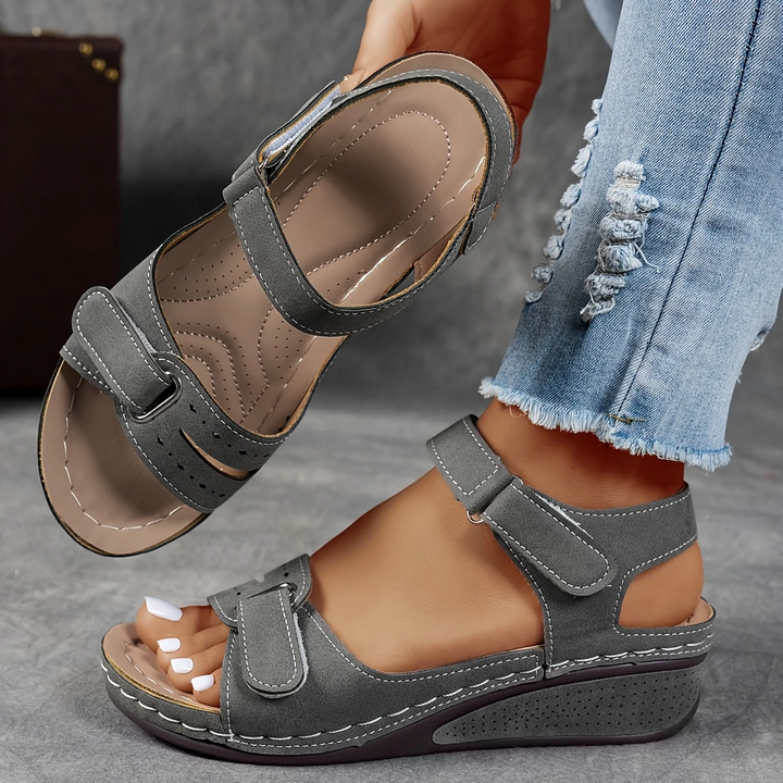 Sandalias de cuña con plataforma acolchada