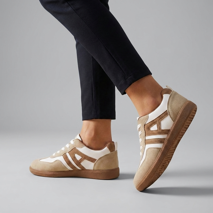 Low Top Casual Comfort Sneakers