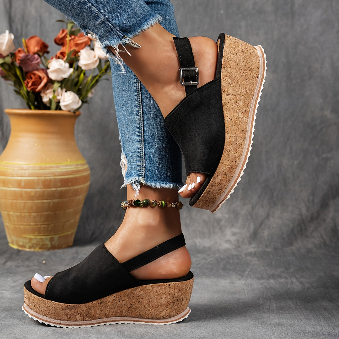 Sandalias cómodas con hebilla y plataforma