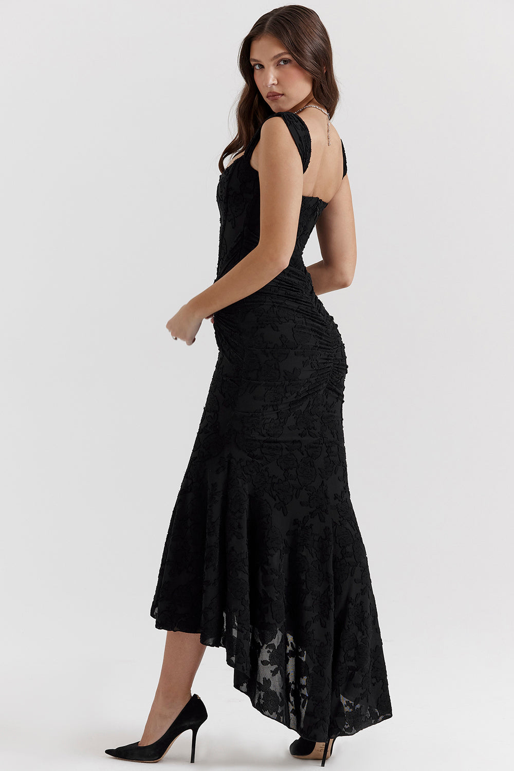 Koronkowa marszczona sukienka bodycon maxi na wieczorne wesela