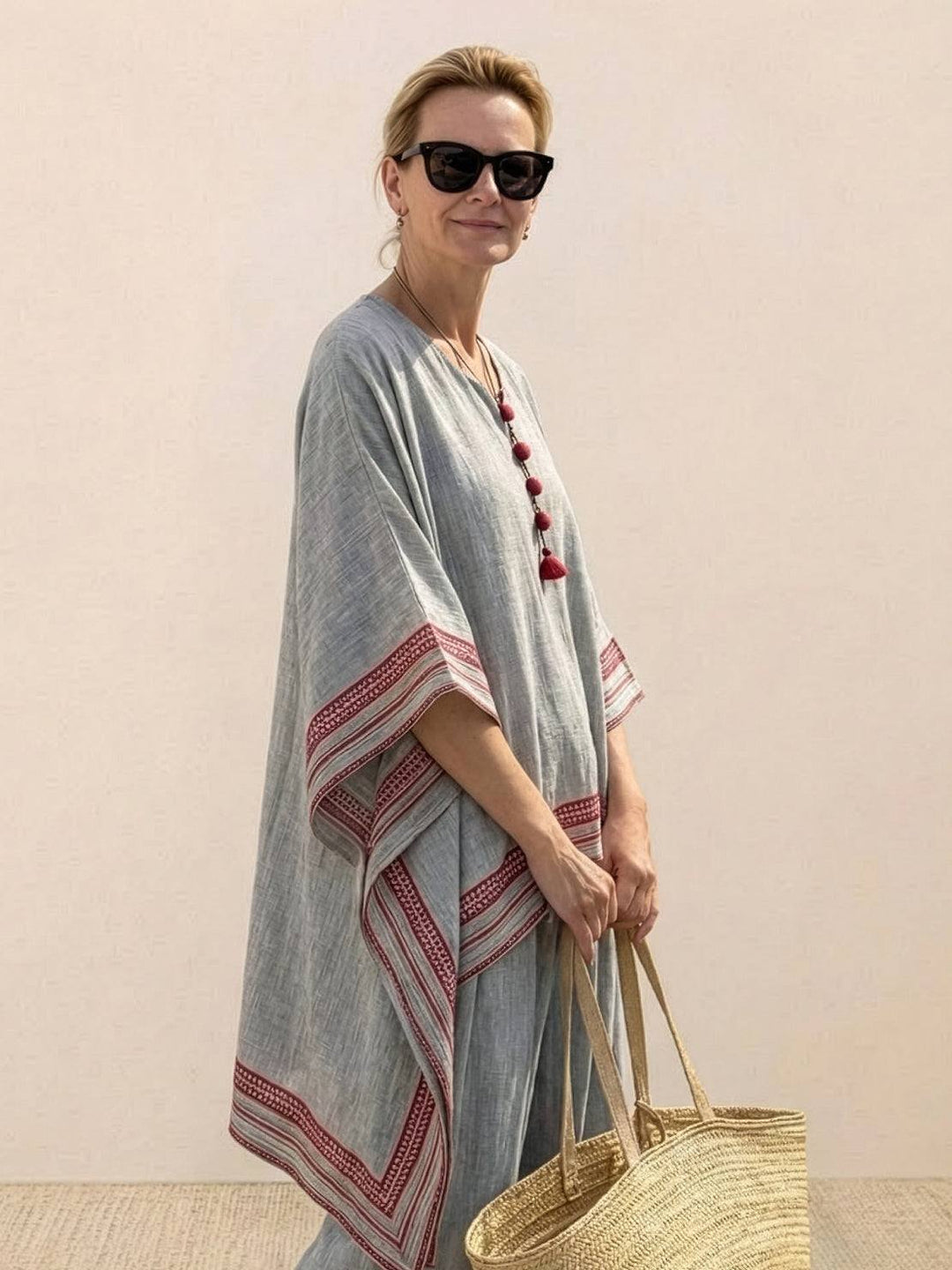 Conjunto de camiseta a rayas y pantalones de pierna ancha