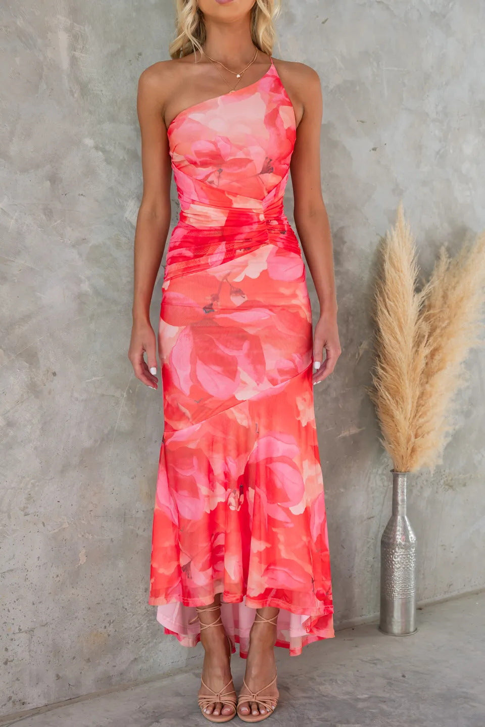Vestido largo de noche plisado para invitadas de boda