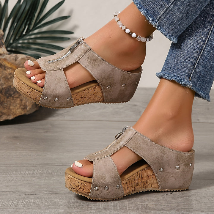 Sandalias de cuña con plataforma y diseño slip-on
