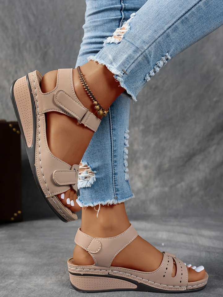 Sandalias de cuña con plataforma acolchada