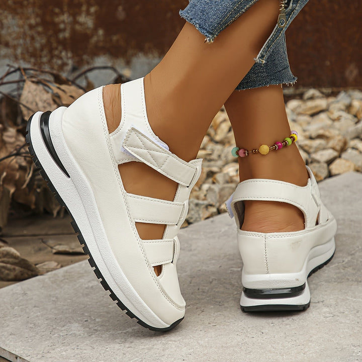 Sandalias cómodas ajustables con plataforma