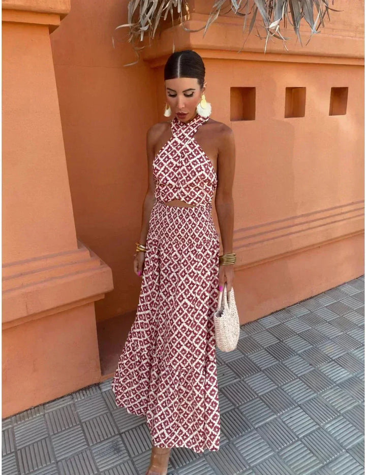 Vestido largo para invitada de boda de verano con silueta aireada