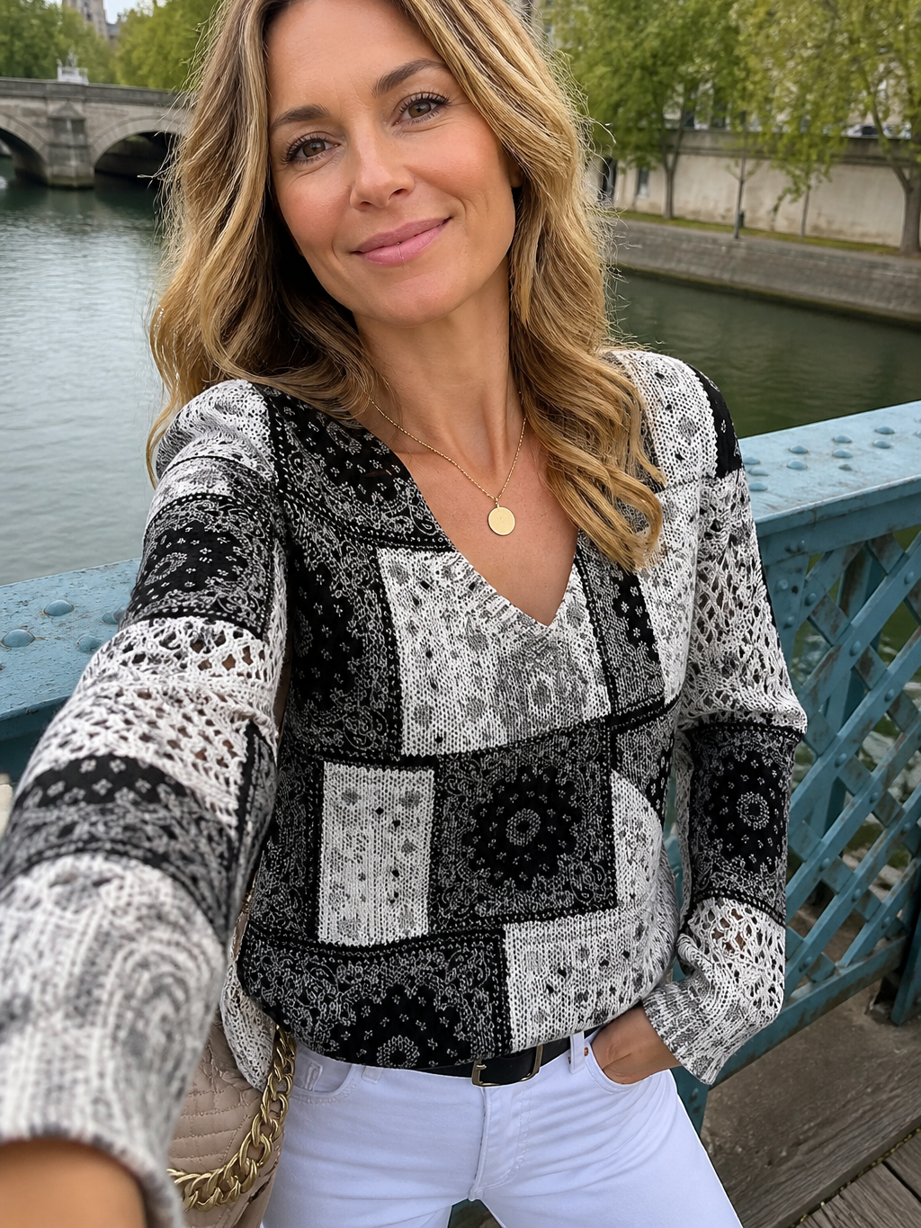 Women's Bohemian V-Neck Denim Print Sweater