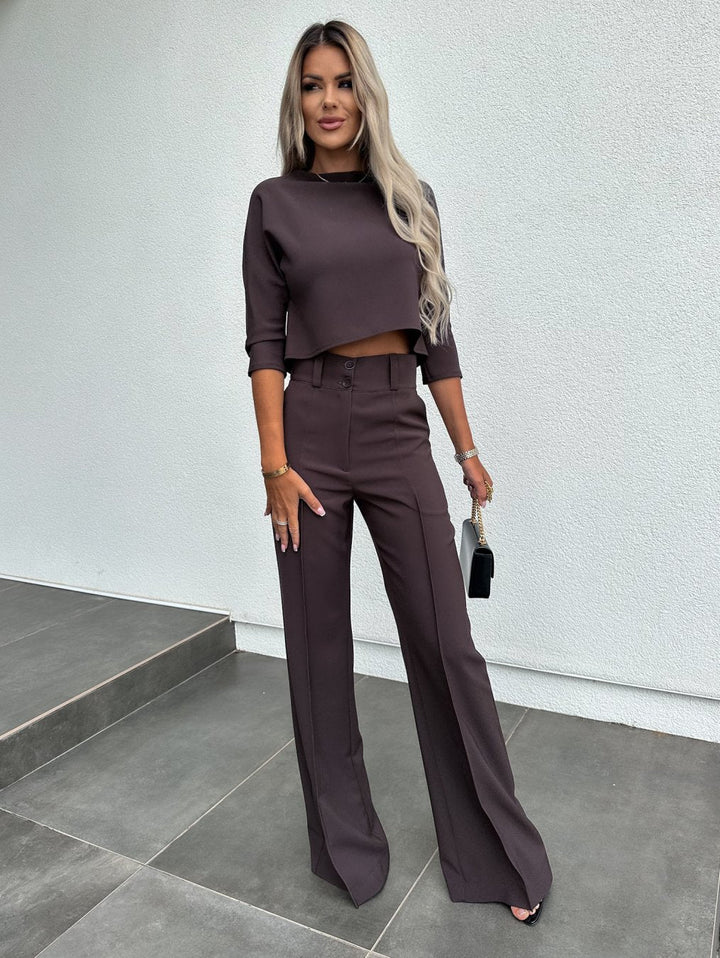 Relaxed Elegant Lounge Set