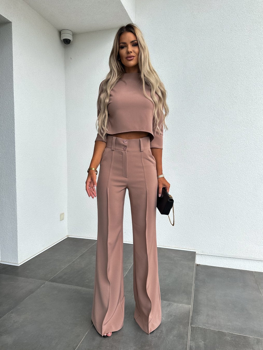 Relaxed Elegant Lounge Set