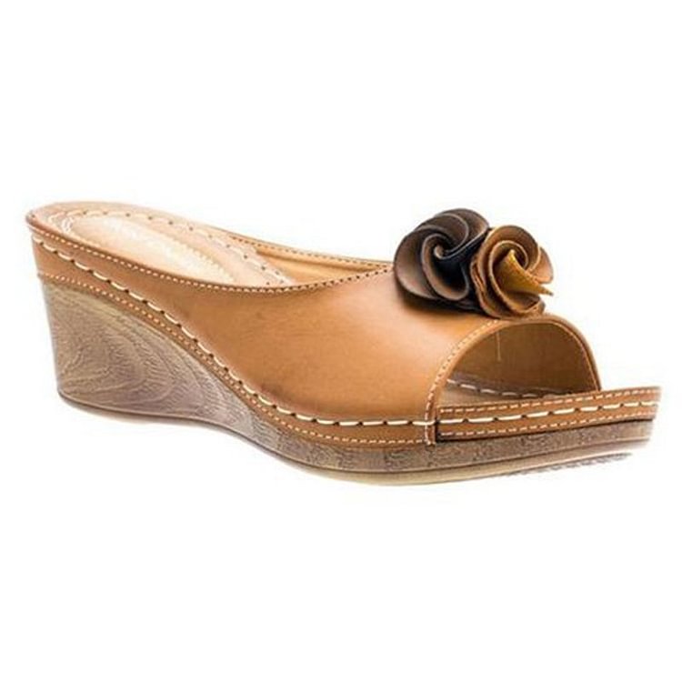 Sandalias ortopédicas con cuña elevada