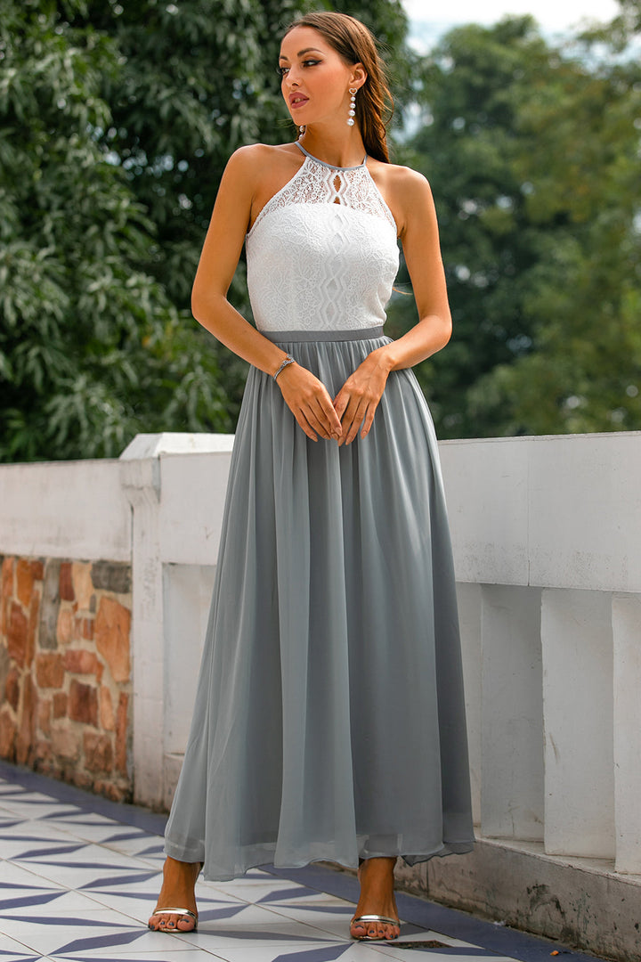 Vestido largo moderno de cuello halter para invitadas a bodas y eventos especiales